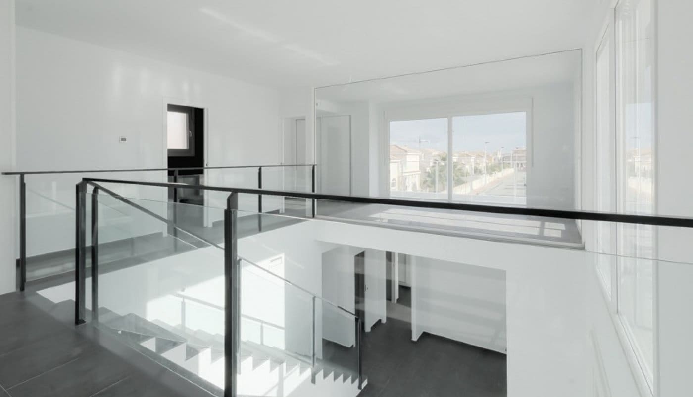 3 bedroom Villa for sale in Gran Alacant with pool garage - € 505,000 (Ref: 4992433)