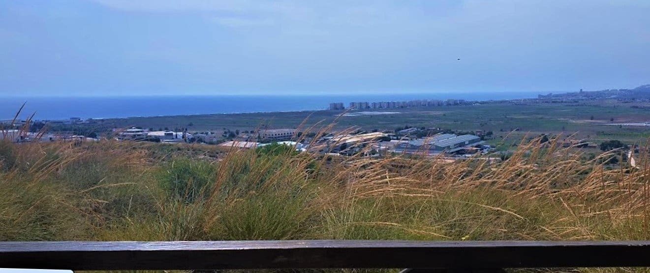 Grunde uden byggetilladelser til salg i Alicante by - € 425.000 (Ref: 4993326)