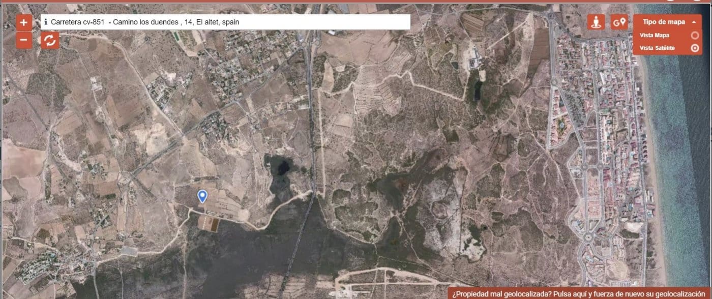 Grunde uden byggetilladelser til salg i El Altet - € 35.000 (Ref: 4993328)