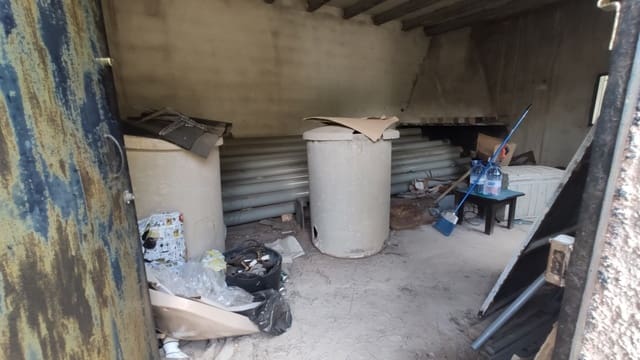 Finca/Herregård til salgs i Adsubia, Javea / Xàbia - € 80 000 (Ref: 5730076)