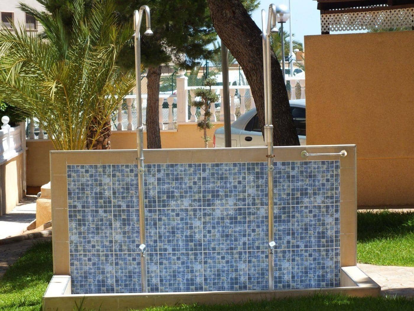 2 soveværelse Bungalow til salg i Arenales del Sol med swimmingpool - € 235.000 (Ref: 9064623)