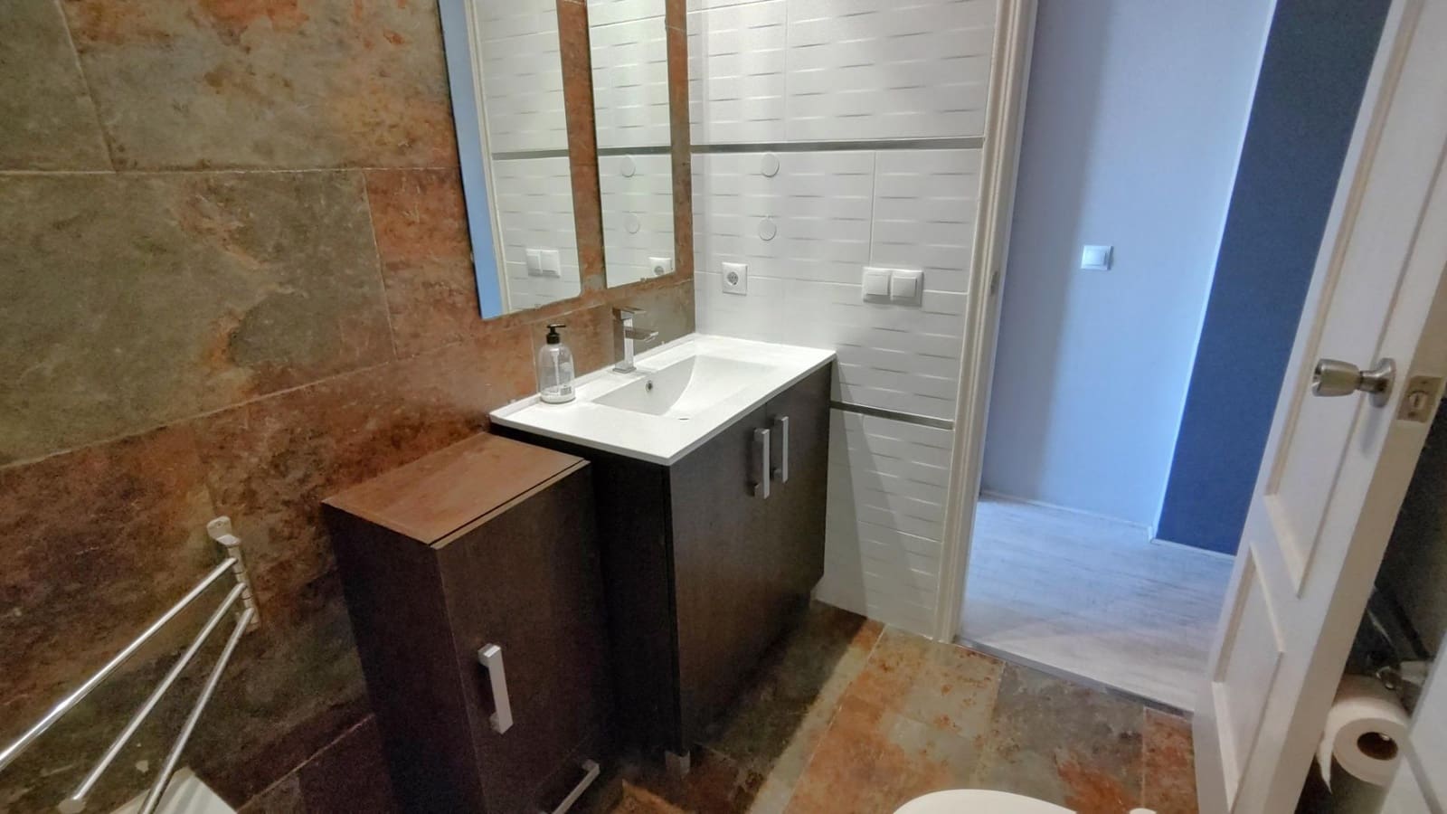 2 soveværelse Bungalow til salg i Arenales del Sol med swimmingpool - € 235.000 (Ref: 9064623)