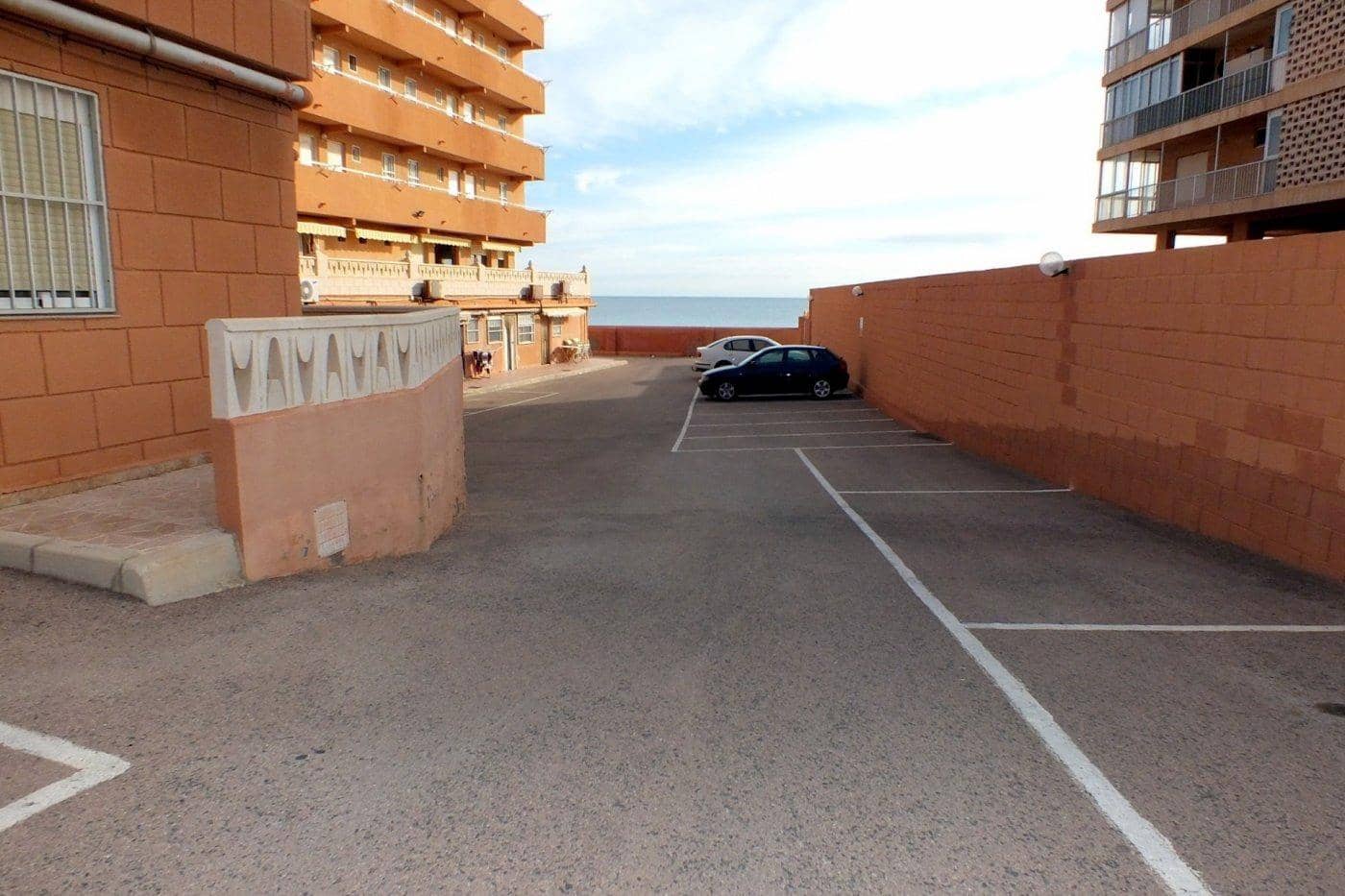 Penthouse til salg i Arenales del Sol - € 115.000 (Ref: 9064624)
