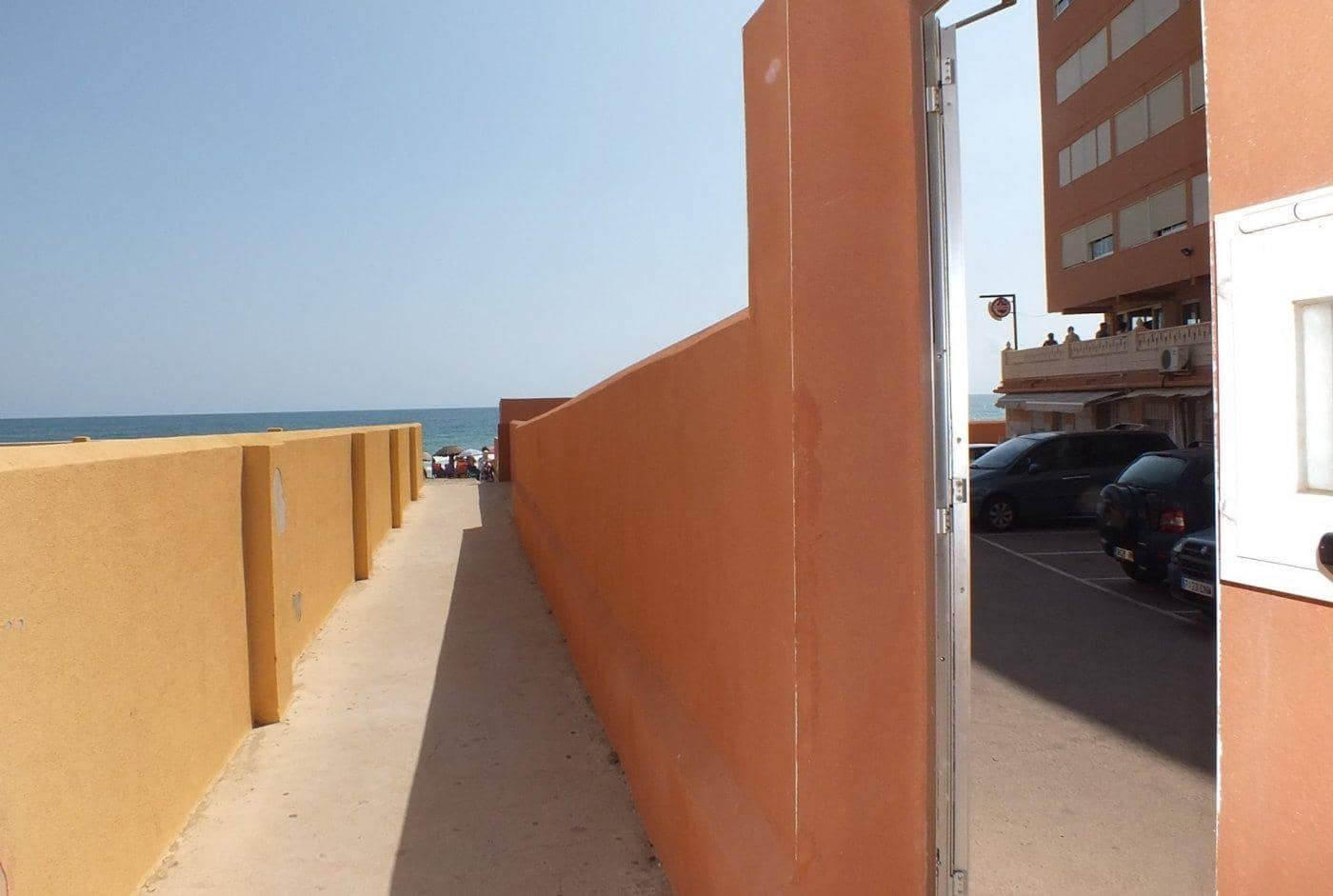 Penthouse til salg i Arenales del Sol - € 115.000 (Ref: 9064624)