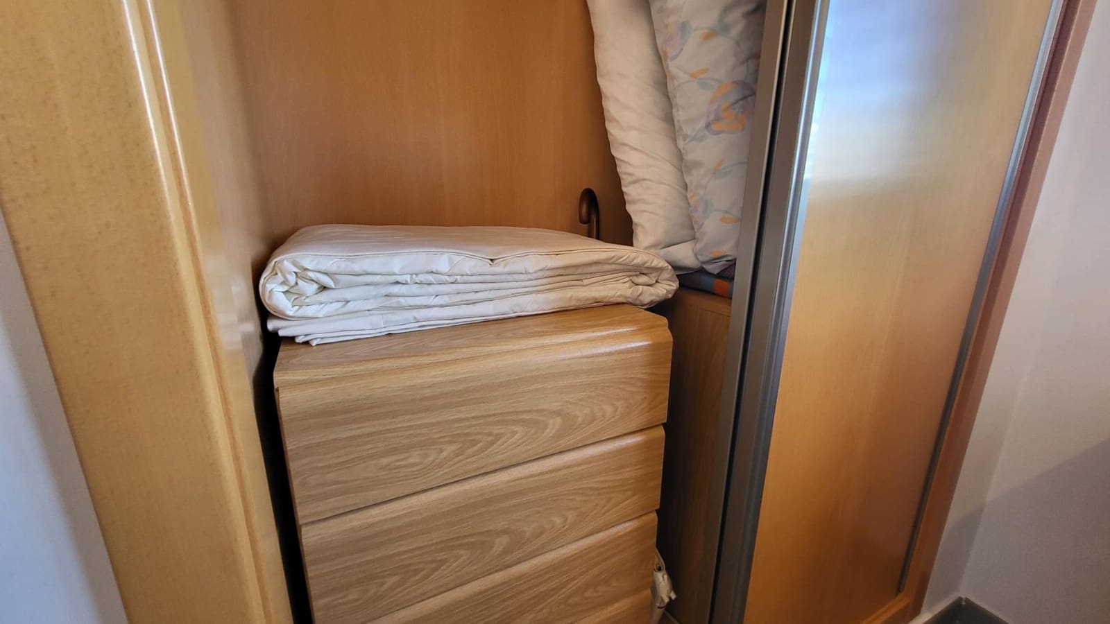 2 soverom Leilighet til salgs i Arenales del Sol med svømmebasseng garasje - € 375 000 (Ref: 9064625)