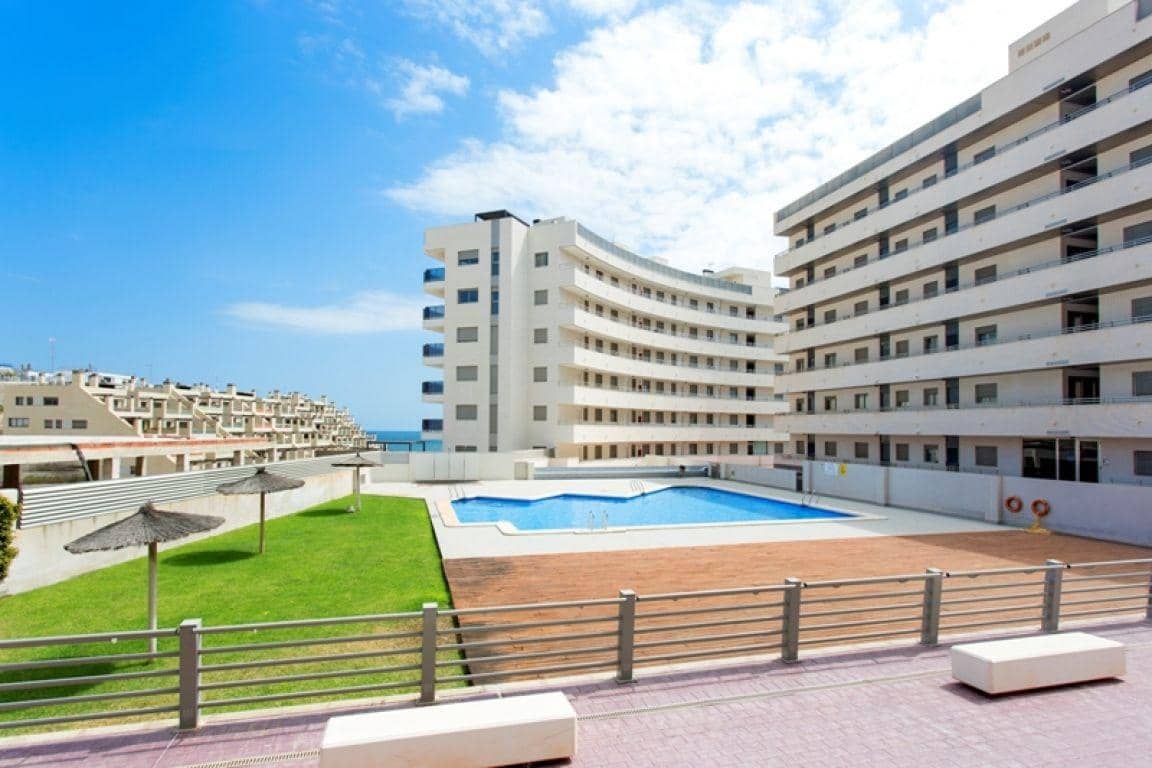2 bedroom Apartment for sale in Arenales del Sol with pool garage - € 375,000 (Ref: 9064625)