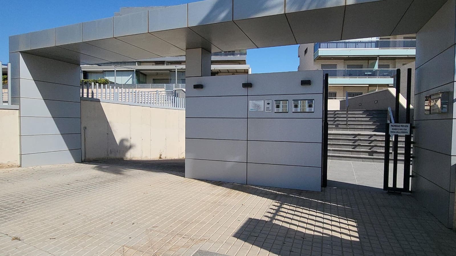 2 bedroom Apartment for sale in Arenales del Sol with pool garage - € 375,000 (Ref: 9064625)