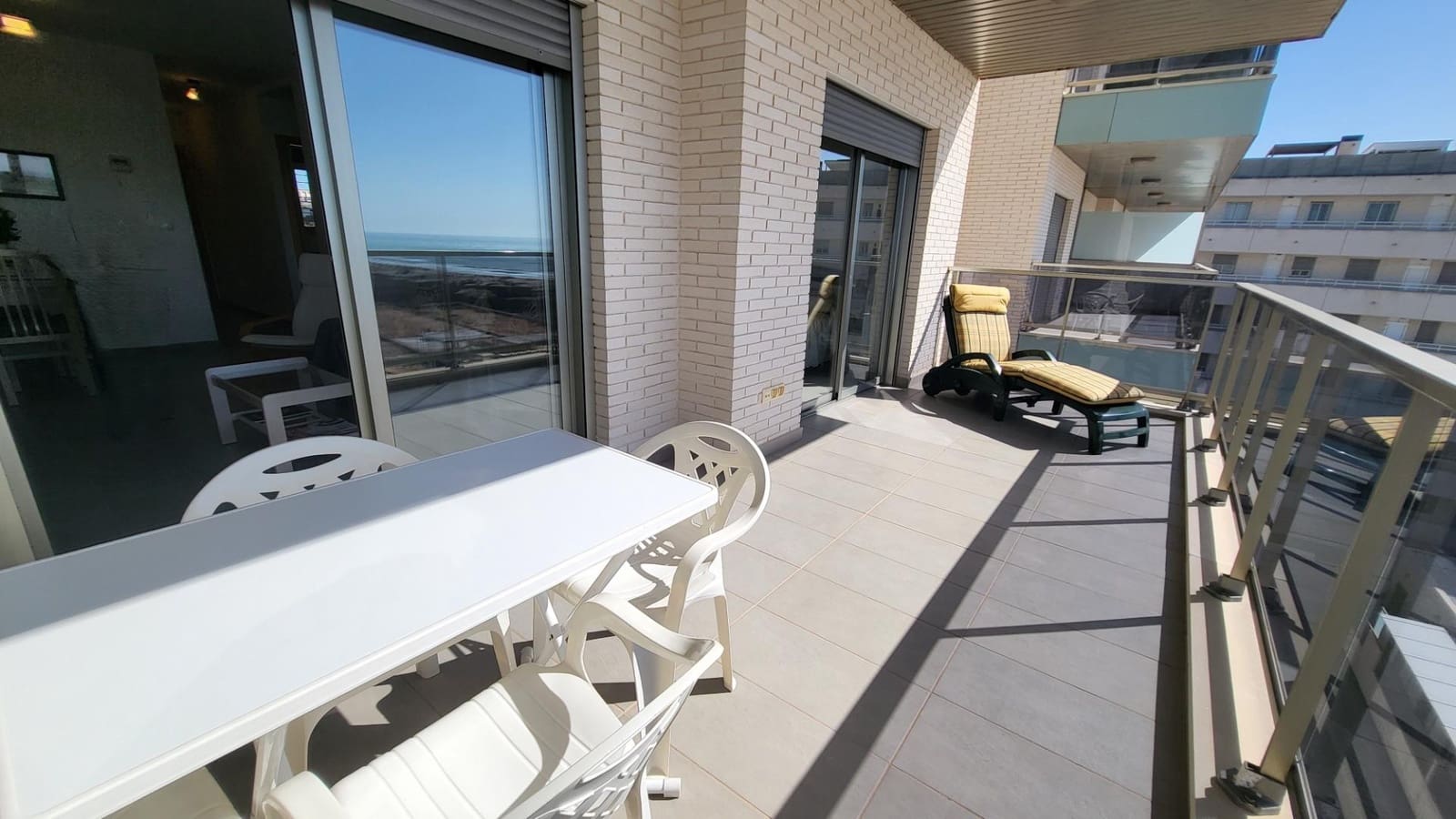 2 bedroom Apartment for sale in Arenales del Sol with pool garage - € 375,000 (Ref: 9064625)
