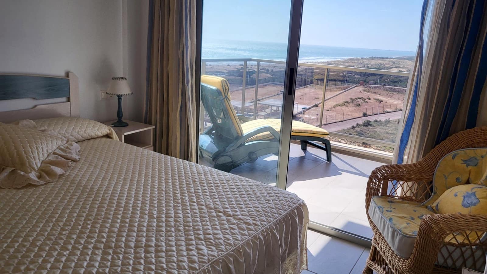 2 bedroom Apartment for sale in Arenales del Sol with pool garage - € 375,000 (Ref: 9064625)