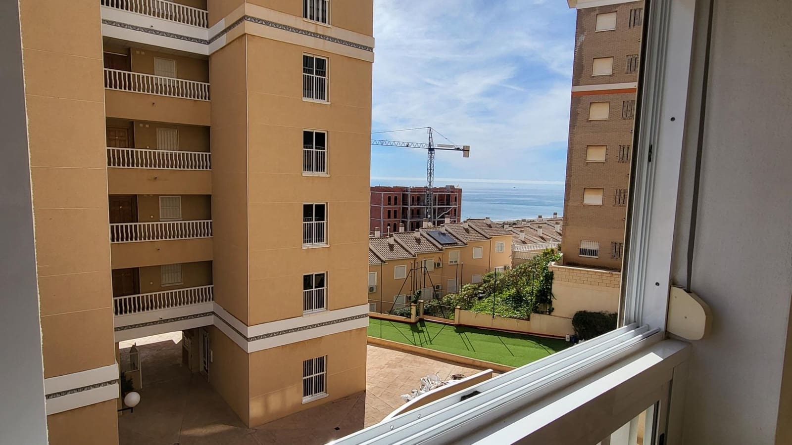 2 quarto Apartamento para venda em Arenales del Sol com piscina garagem - 210 000 € (Ref: 9064626)