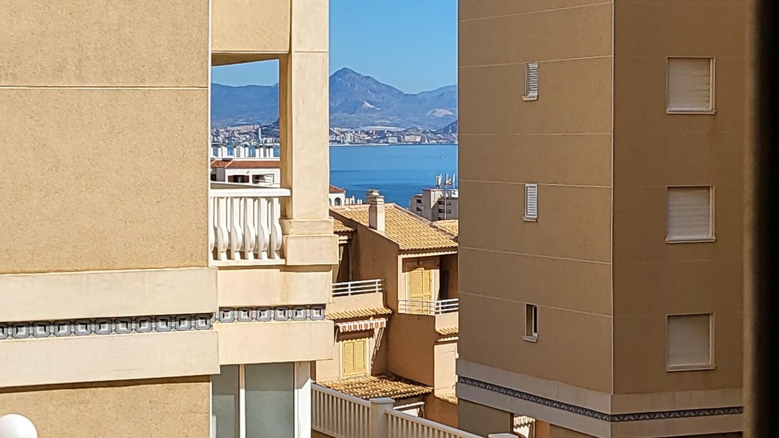 2 quarto Apartamento para venda em Arenales del Sol com piscina garagem - 210 000 € (Ref: 9064626)
