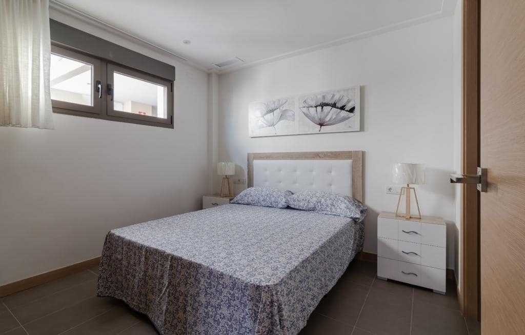 2 slaapkamer Appartement te koop in Arenales del Sol met zwembad garage - € 395.000 (Ref: 9064628)
