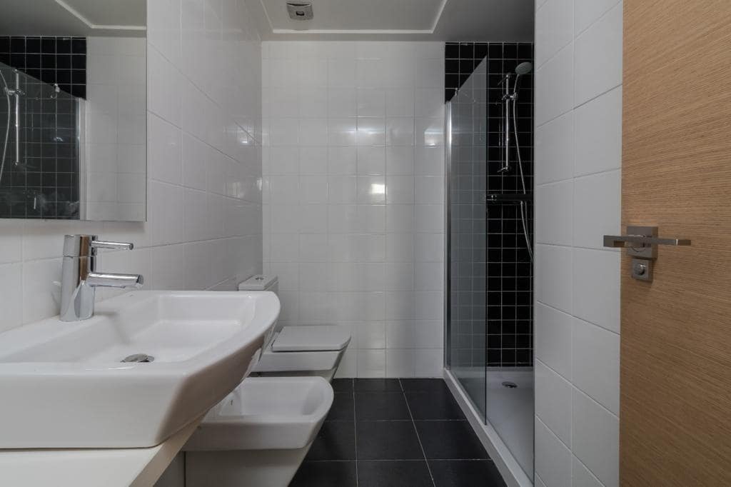 2 slaapkamer Appartement te koop in Arenales del Sol met zwembad garage - € 395.000 (Ref: 9064628)