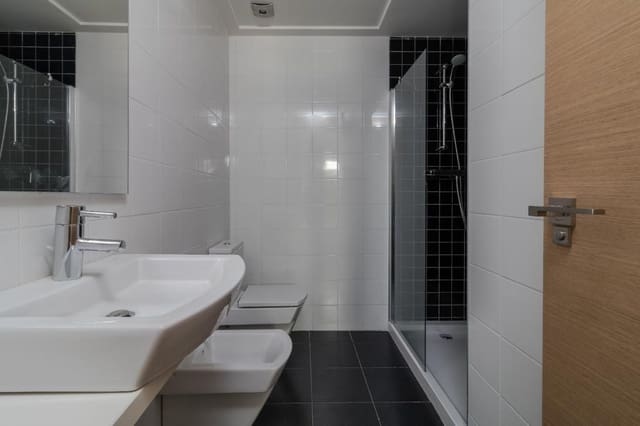 2 makuuhuone Huoneisto myytävänä paikassa Arenales del Sol, Elche / Elx mukana uima-altaan 
autotalli - 395 000 € (Ref: 9064628)