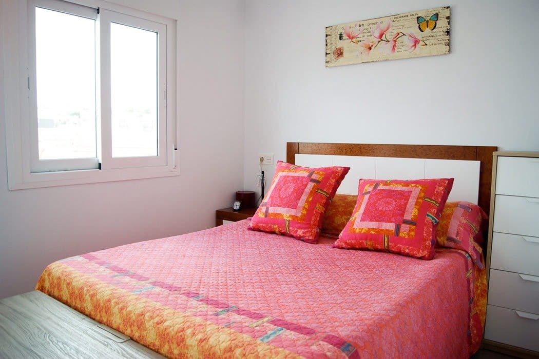 2 soveværelse Lejlighed til salg i Gran Alacant med swimmingpool - € 306.000 (Ref: 9064630)