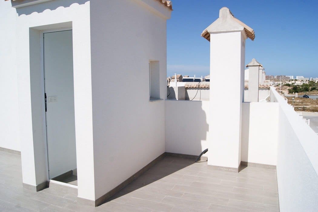 2 soveværelse Lejlighed til salg i Gran Alacant med swimmingpool - € 306.000 (Ref: 9064630)