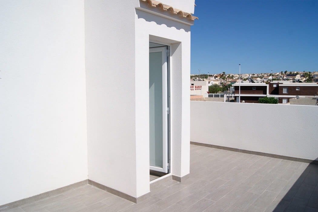 2 soveværelse Lejlighed til salg i Gran Alacant med swimmingpool - € 306.000 (Ref: 9064630)
