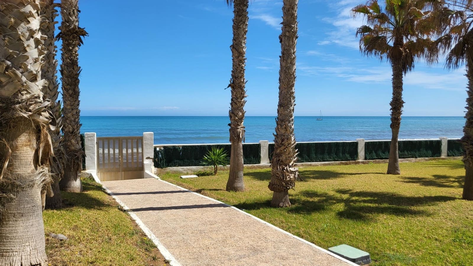 3 quarto Apartamento para venda em Arenales del Sol com piscina garagem - 480 000 € (Ref: 9064631)