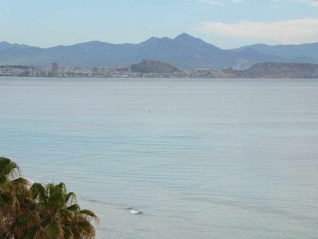 3 quarto Apartamento para venda em Arenales del Sol com piscina garagem - 480 000 € (Ref: 9064631)