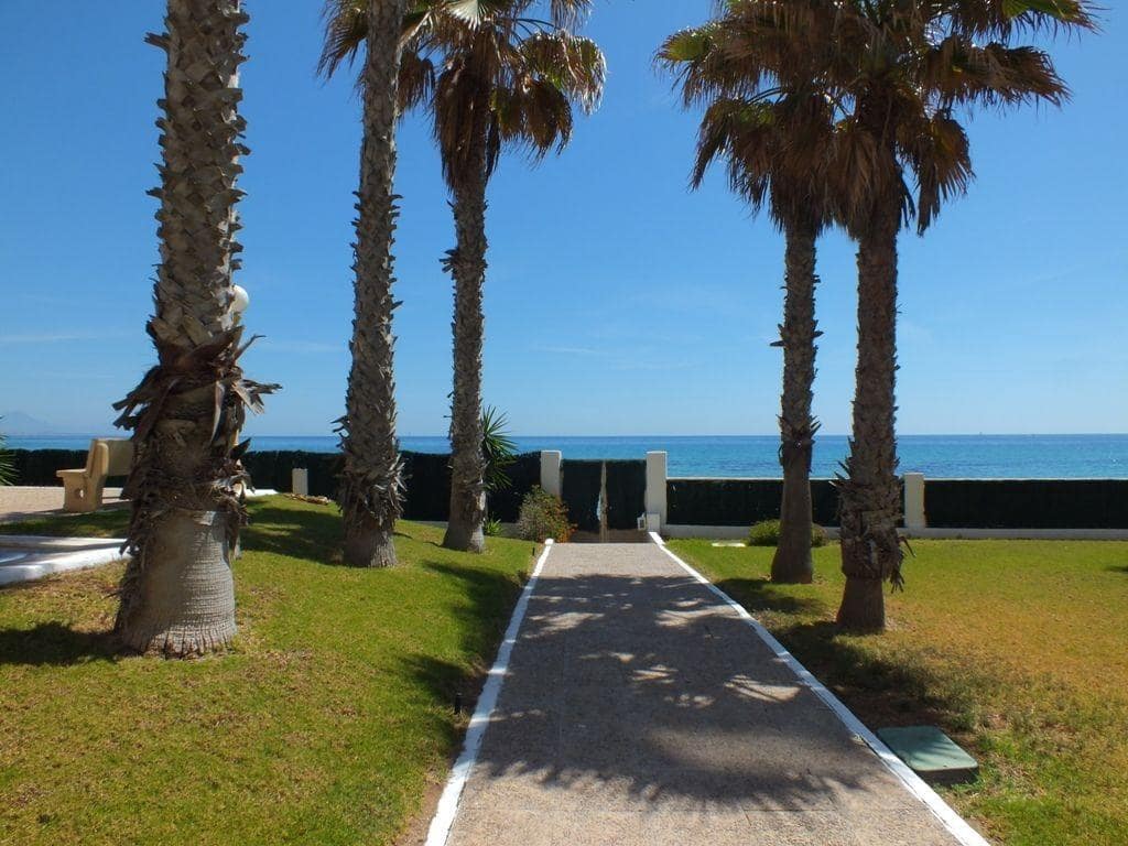 3 quarto Apartamento para venda em Arenales del Sol com piscina garagem - 480 000 € (Ref: 9064631)
