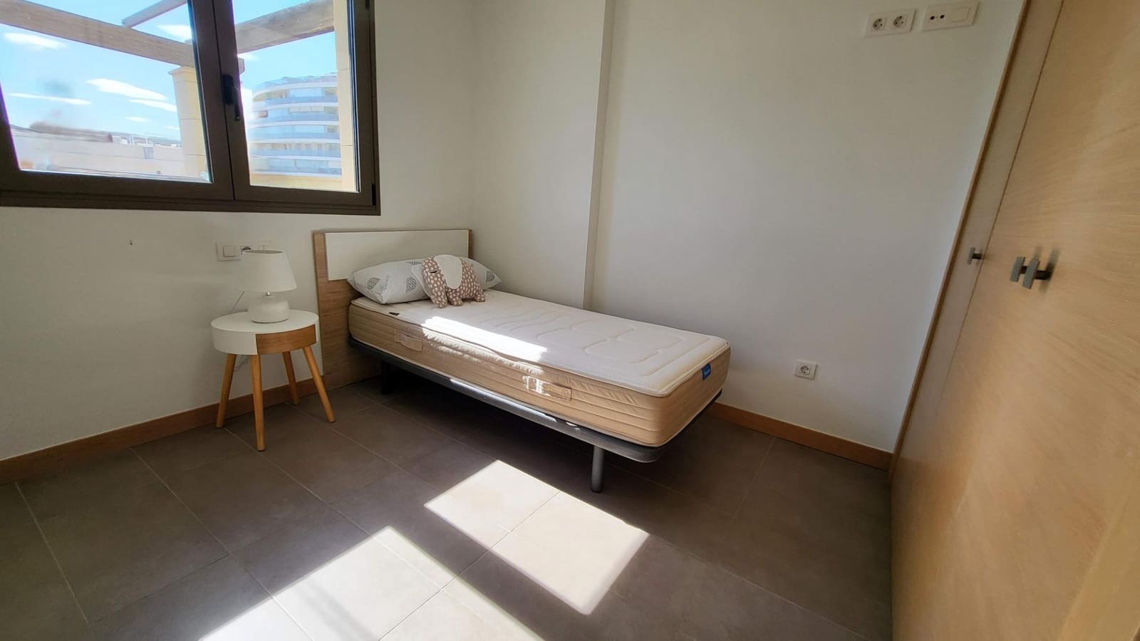 2 soverom Leilighet til salgs i Arenales del Sol med svømmebasseng garasje - € 395 000 (Ref: 9064632)