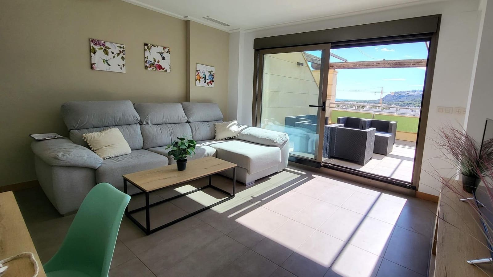 2 soverom Leilighet til salgs i Arenales del Sol med svømmebasseng garasje - € 395 000 (Ref: 9064632)