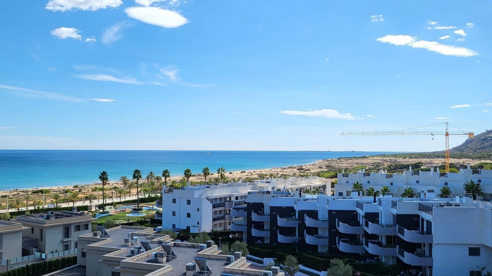 2 soverom Leilighet til salgs i Arenales del Sol med svømmebasseng garasje - € 395 000 (Ref: 9064632)