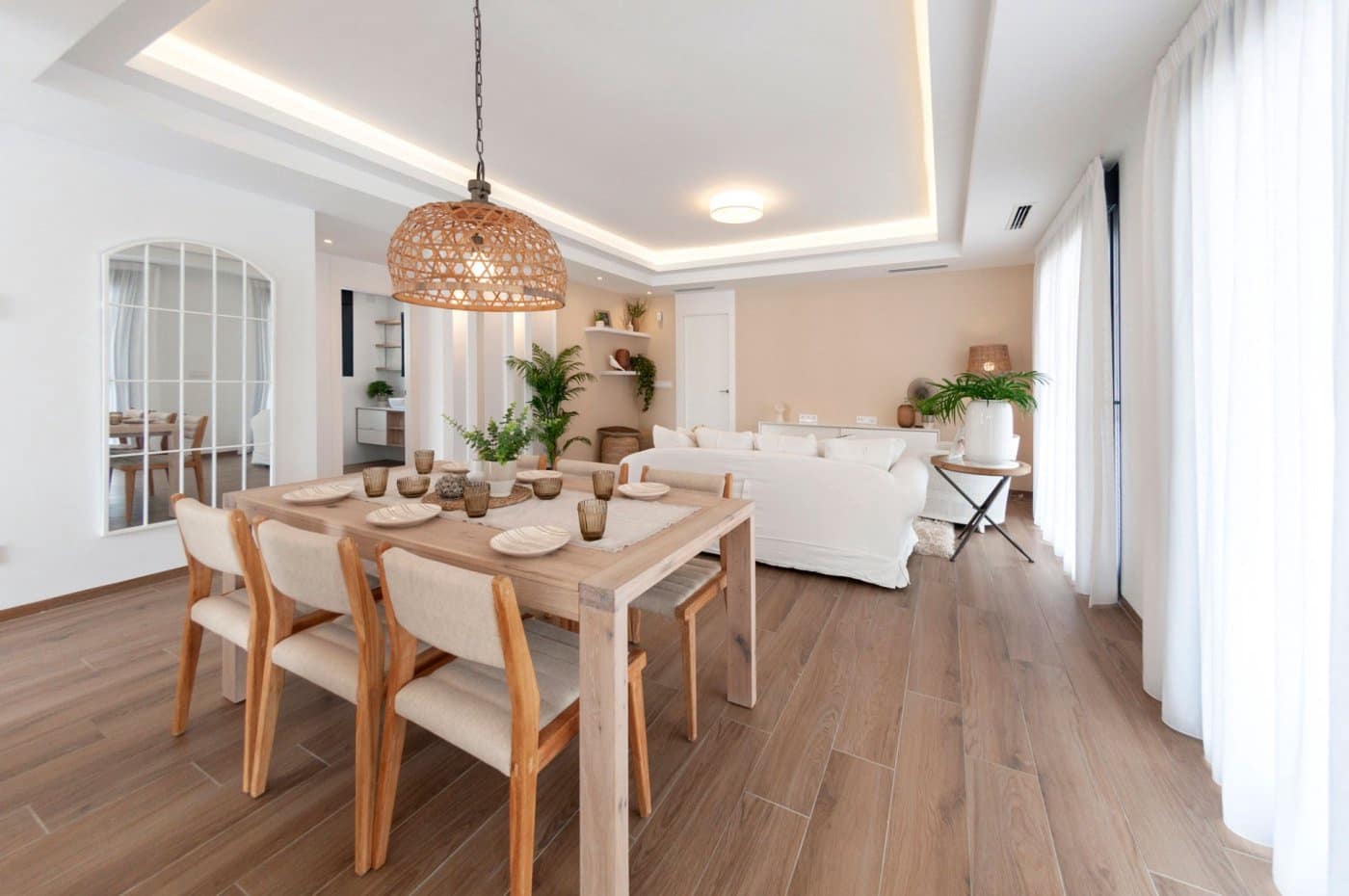 3 sypialnia Willa na sprzedaż w Dona Pepa z basenem garażem - 799 852 € (Ref: 9064633)