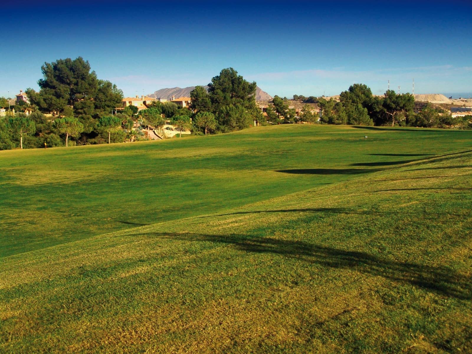 3 makuuhuone Huoneisto myytävänä paikassa Monforte del Cid mukana uima-altaan 
autotalli - 240 000 € (Ref: 9064634)