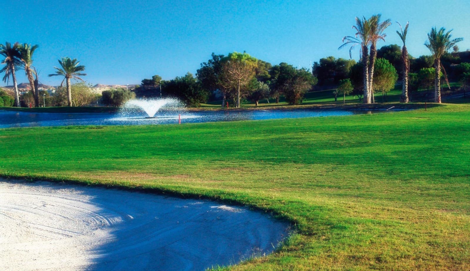 2 makuuhuone Huoneisto myytävänä paikassa Monforte del Cid mukana uima-altaan 
autotalli - 220 000 € (Ref: 9064634)