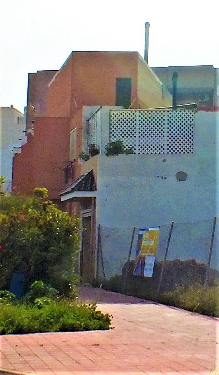 4 chambre Maison de Ville à vendre à Santa Pola avec garage - 220 000 € (Ref: 9064636)