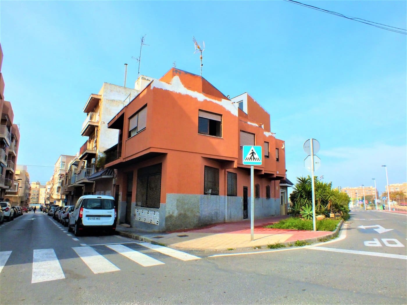 4 chambre Maison de Ville à vendre à Santa Pola avec garage - 220 000 € (Ref: 9064636)