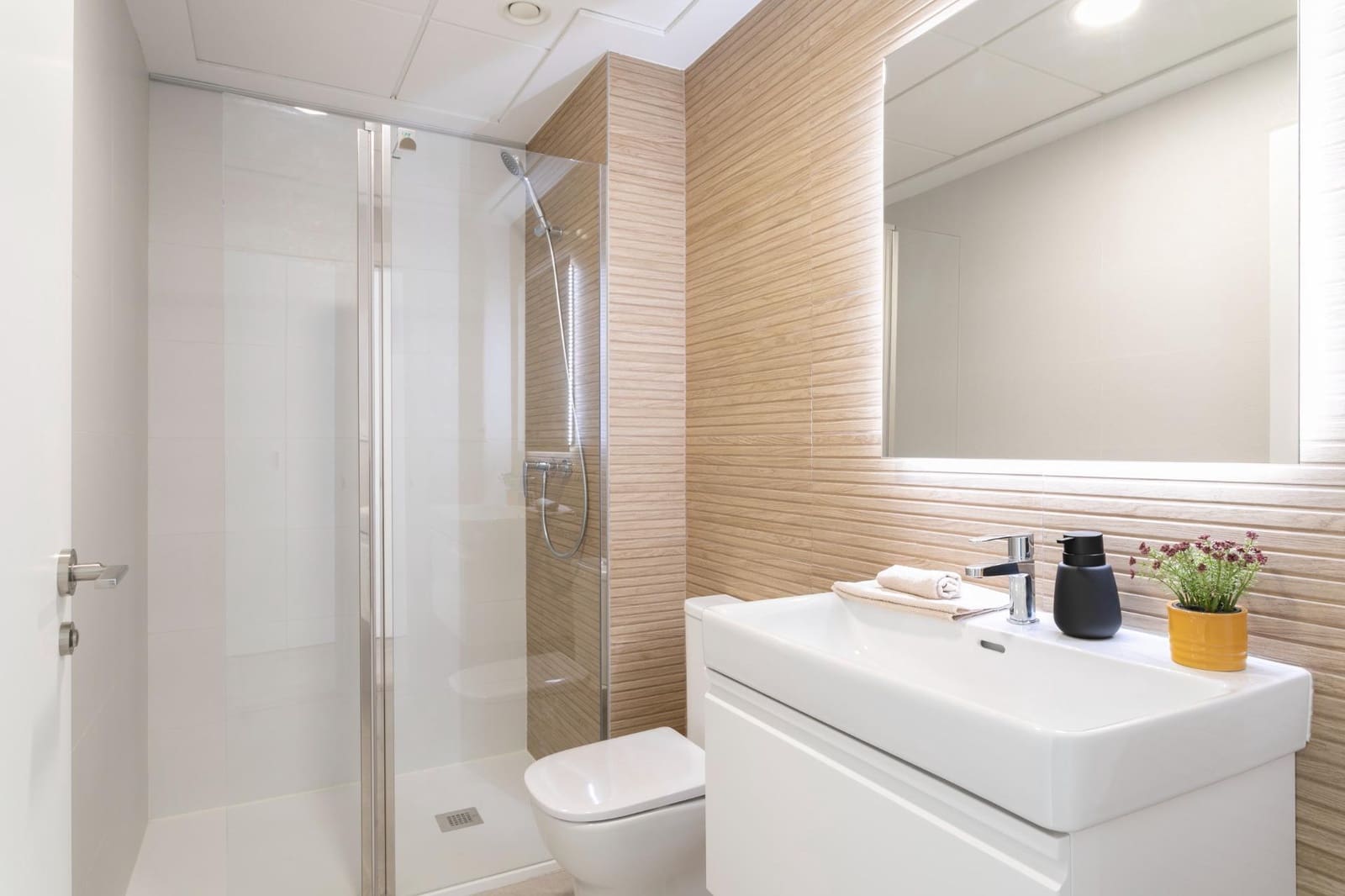 3 soveværelse Lejlighed til salg i Gran Alacant med swimmingpool - € 315.000 (Ref: 9064637)