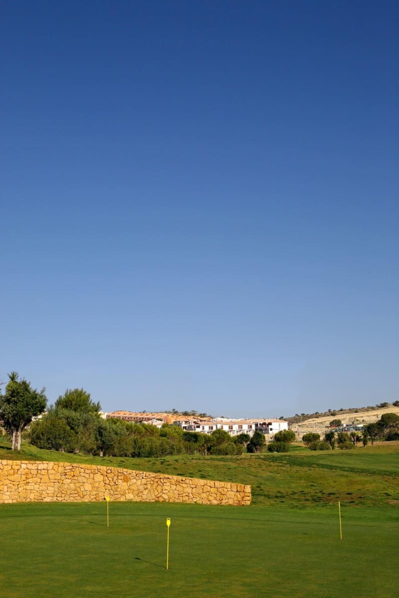 Apartamento de 3 habitaciones en Monforte del Cid en venta con piscina garaje - 269.000 € (Ref: 9064640)