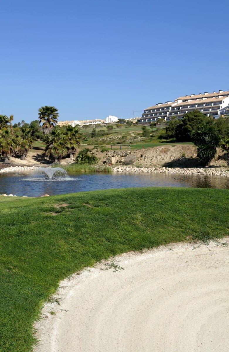 Apartamento de 3 habitaciones en Monforte del Cid en venta con piscina garaje - 269.000 € (Ref: 9064640)