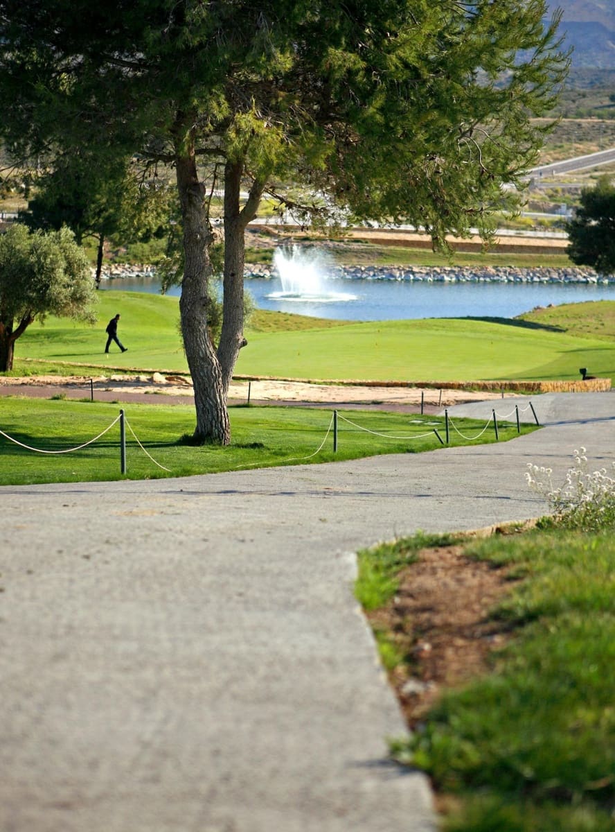 Apartamento de 3 habitaciones en Monforte del Cid en venta con piscina garaje - 269.000 € (Ref: 9064640)