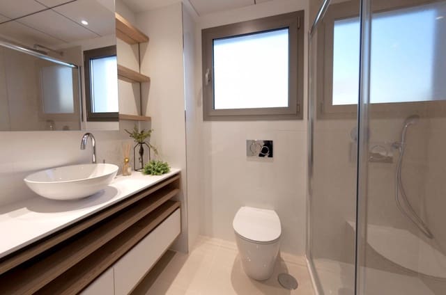 3 sypialnia Willa na sprzedaż w Centro, Los Alcázares z basenem garażem - 557 000 € (Ref: 9064641)