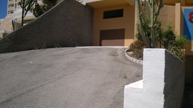 Garage for sale in Arenales del Sol, Elche / Elx - € 8,500 (Ref: 9064642)