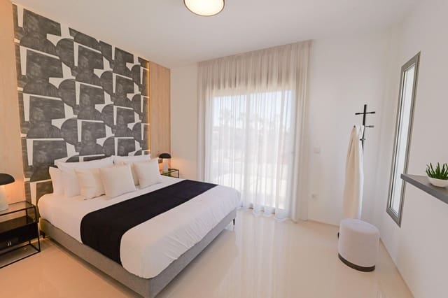 3 soverom Villa til salgs i Centro, Los Alcázares med svømmebasseng garasje - € 479 951 (Ref: 9064644)