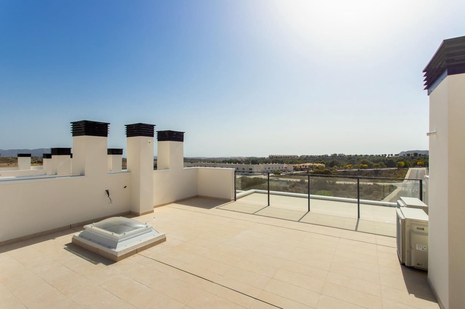 3 slaapkamer Bungalow te koop in Monforte del Cid met zwembad garage - € 365.000 (Ref: 9096060)