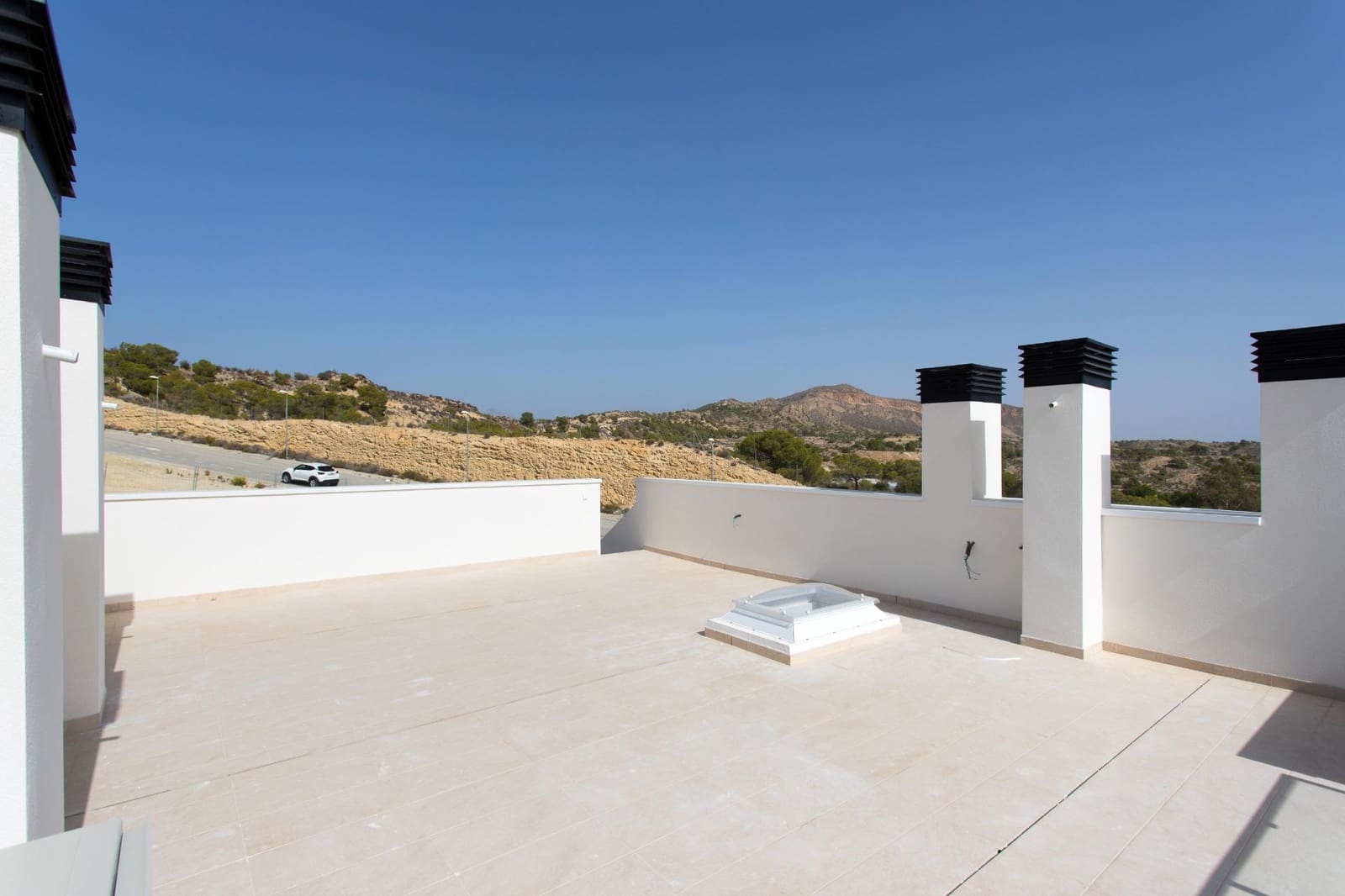 3 slaapkamer Bungalow te koop in Monforte del Cid met zwembad garage - € 365.000 (Ref: 9096060)