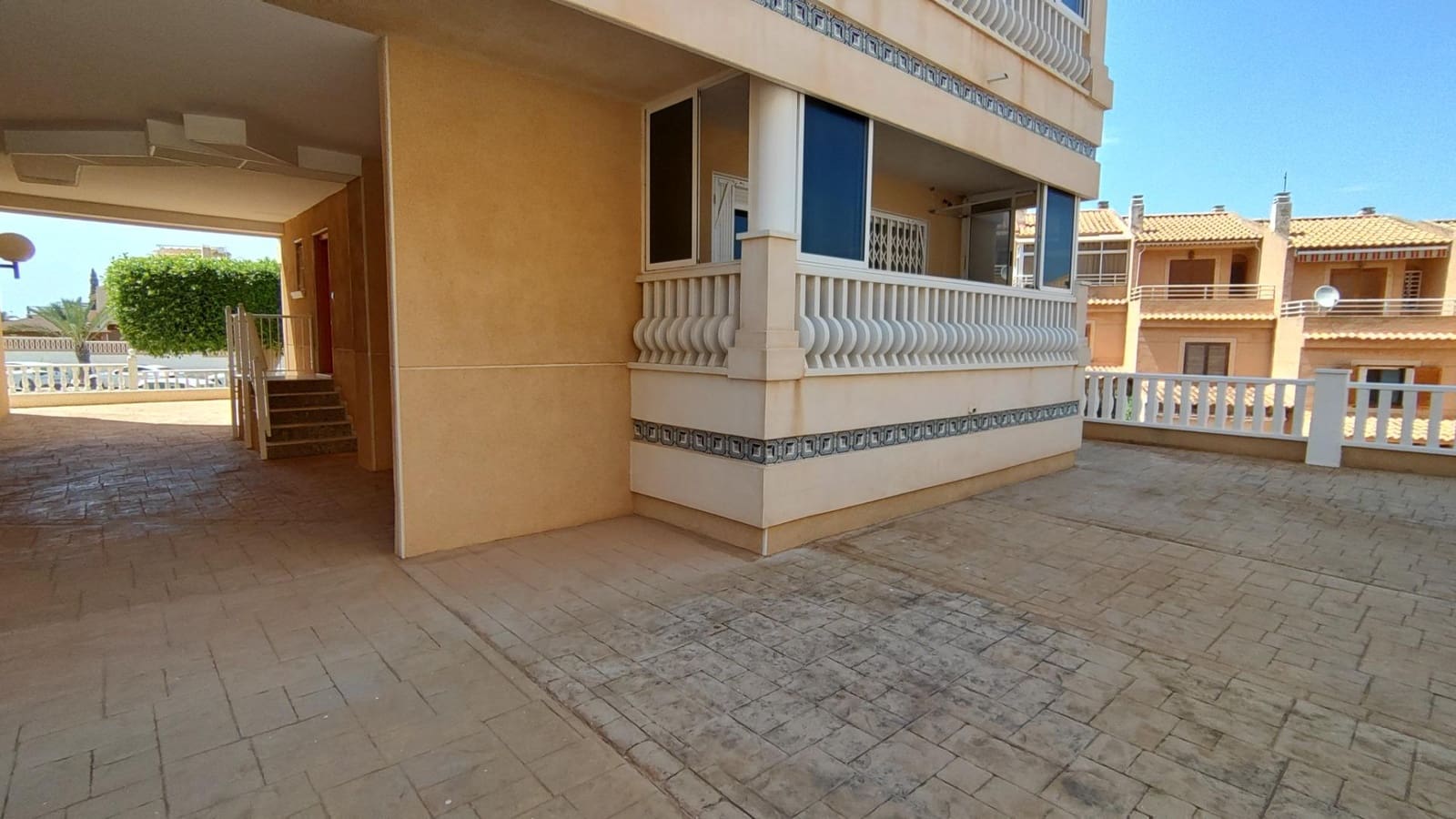 2 quarto Apartamento para venda em Arenales del Sol com piscina garagem - 199 750 € (Ref: 9141597)