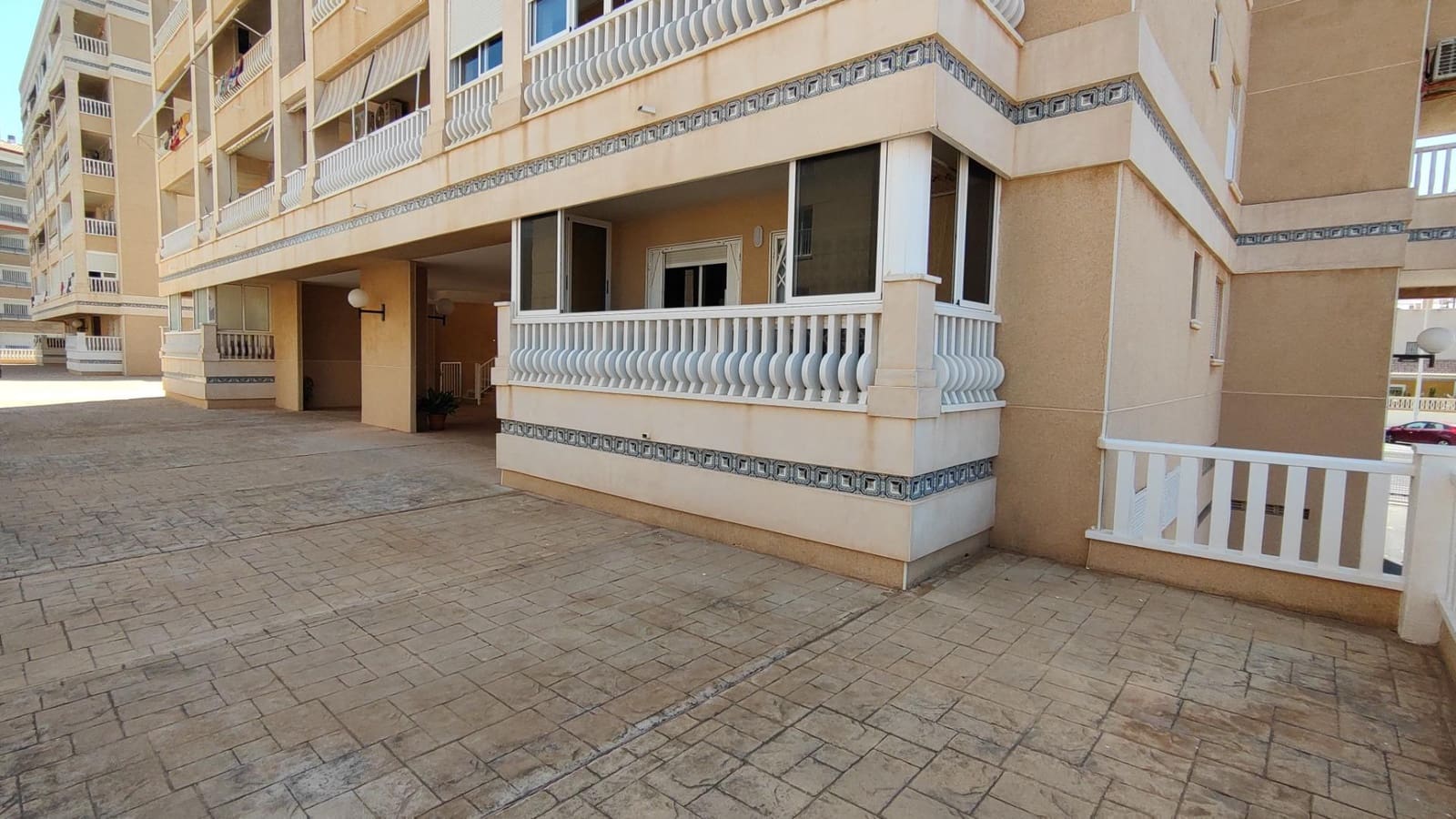 2 quarto Apartamento para venda em Arenales del Sol com piscina garagem - 199 750 € (Ref: 9141597)