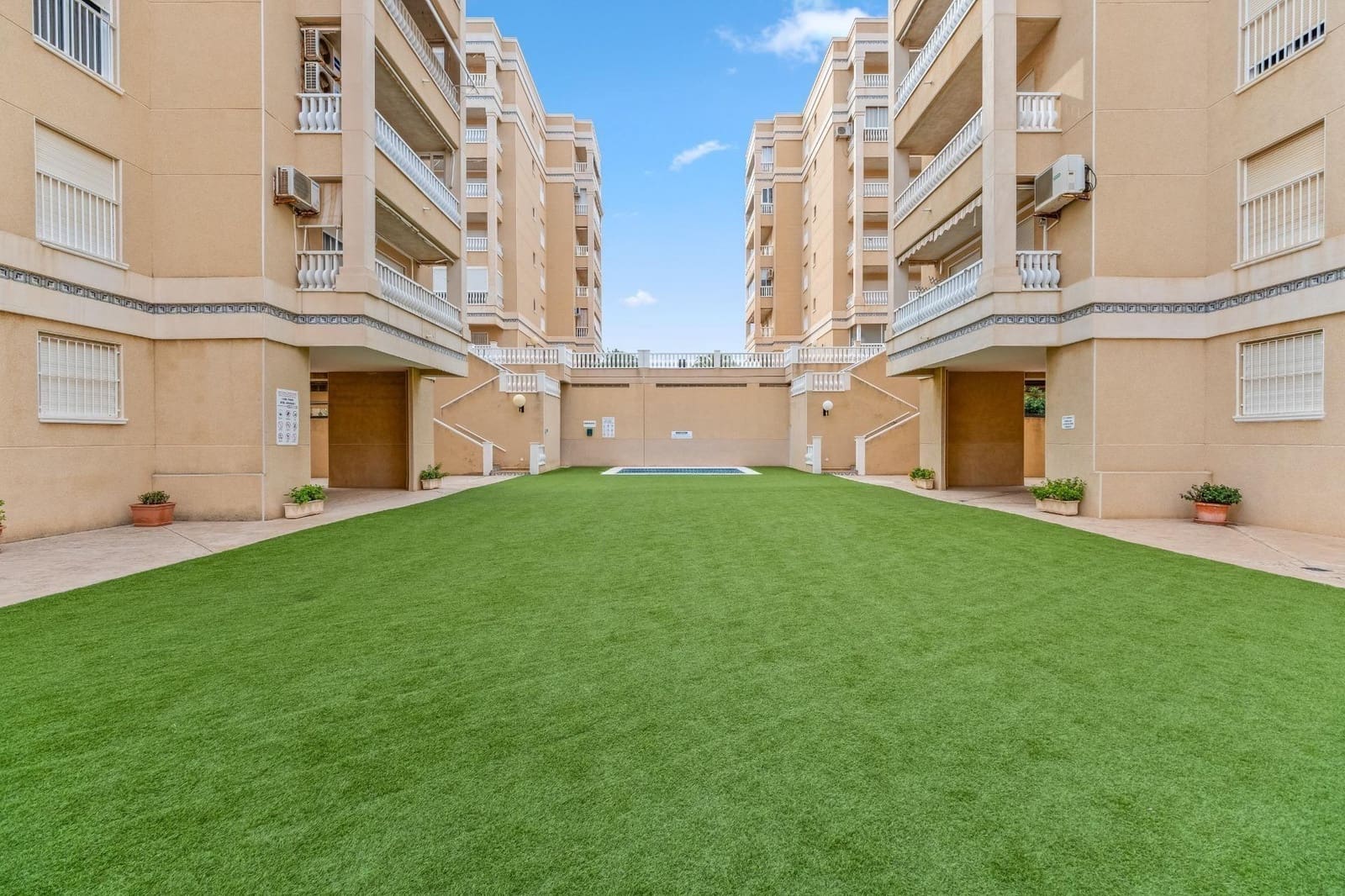 2 quarto Apartamento para venda em Arenales del Sol com piscina garagem - 199 750 € (Ref: 9141597)