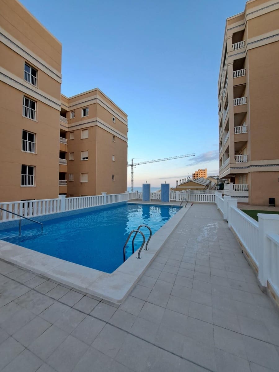 2 slaapkamer Appartement te koop in Arenales del Sol met zwembad garage - € 227.000 (Ref: 9180962)