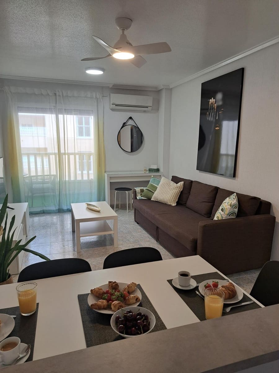 2 slaapkamer Appartement te koop in Arenales del Sol met zwembad garage - € 227.000 (Ref: 9180962)