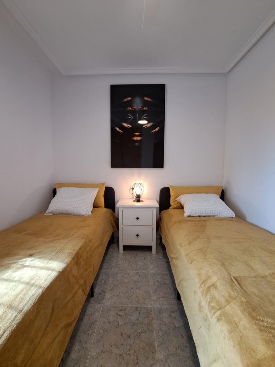 2 slaapkamer Appartement te koop in Arenales del Sol met zwembad garage - € 227.000 (Ref: 9180962)