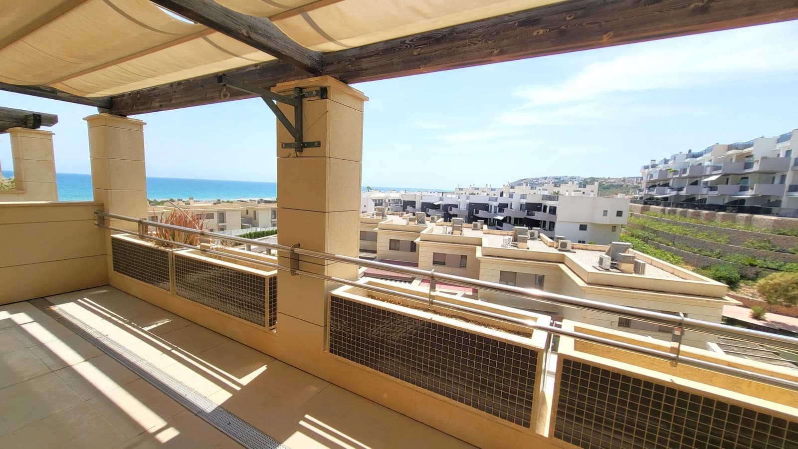2 quarto Apartamento para venda em Arenales del Sol com piscina garagem - 395 000 € (Ref: 9197734)