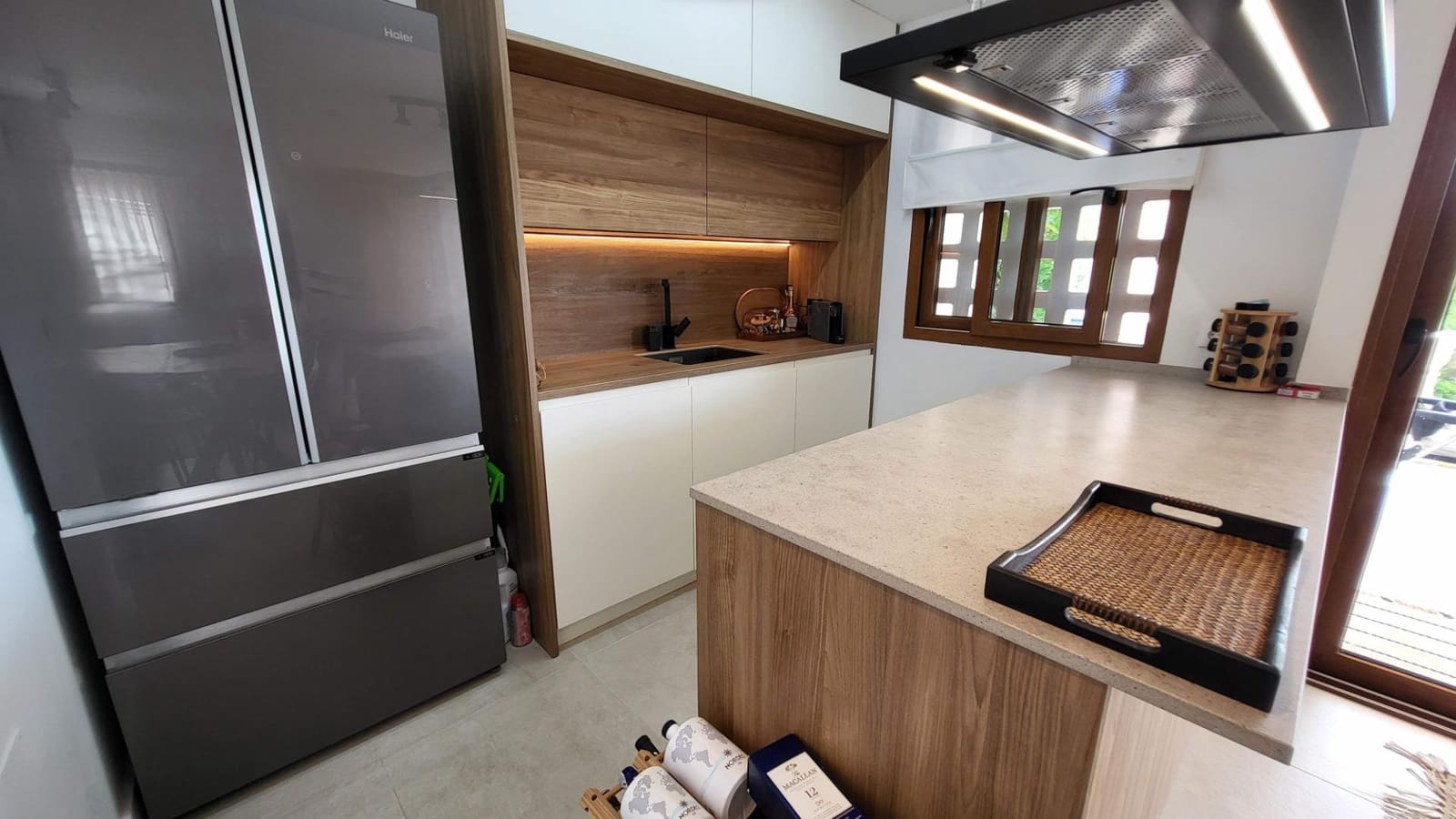 2 soveværelse Lejlighed til salg i Arenales del Sol med swimmingpool - € 340.000 (Ref: 9282225)