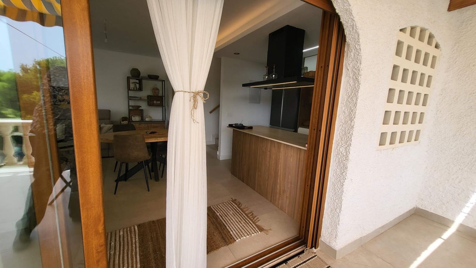 2 soveværelse Lejlighed til salg i Arenales del Sol med swimmingpool - € 340.000 (Ref: 9282225)